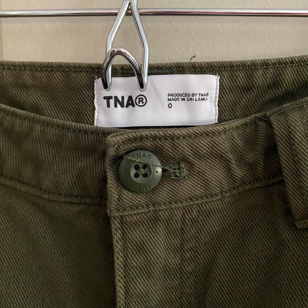TNA Aritzia Green Straight Leg Cargo Patchwork Pants High Rise Reworked Women 0 - Picture 2 of 12